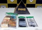 PM intercepta carro e prende jovem com crack e mais de R$ 13 mil em dinheiro em Guaxupé