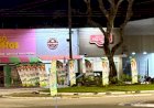 Justiça Eleitoral manda candidatos Diego Oliveira e Cássio Soares retirarem bandeiras irregulares no Centro de Guaxupé