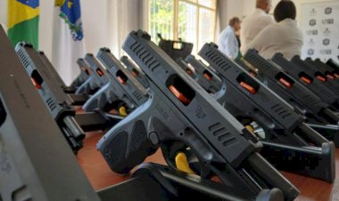 Guarda Civil Municipal de Guaxupé recebe 38 armas e motocicleta para atuação na cidade