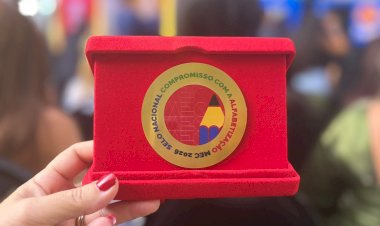 Guaxupé conquista Selo Ouro da Educação pelo segundo ano consecutivo em Brasília