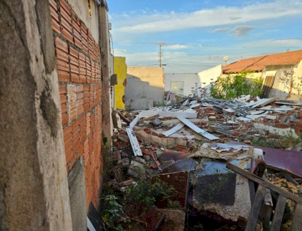 Prefeitura de Guaxupé propõe cobrar do dono os custos para limpar terreno sujo