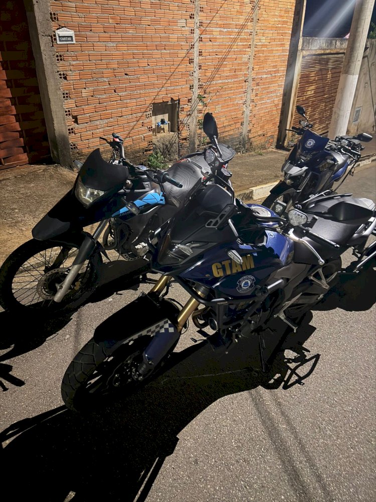 GCM de Guaxupé apreende quatro motocicletas em operação contra direção perigosa
