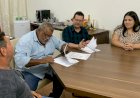 Prefeito Jeri assina contrato para reforma da unidade básica de saúde de Itaju