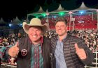 Fernando Foloni contrata show milionário para o rodeio e é massacrado por críticas: gestão contradiz o próprio discurso de “falta de recursos” que justificou cancelamento de feira, falta de itens de higiene nas escolas e outros cortes