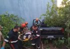 Caminhonete desgovernada atinge árvores de terreno baldio em Ibitinga
