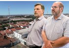 Pegoraro alega que denúncias anônimas contra seu governo são manobras de grupos políticos e denomina autores de “organização criminosa”; Prefeito de Bariri e chefe de gabinete são acusados de autopromoção e compras sem licitação