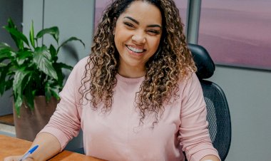 Suéllen aumenta vale-alimentação dos servidores da Prefeitura de  Bauru para R$ 1 mil; projeto aguarda aprovação dos vereadores