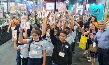 Estudantes de Boraceia visitam Bienal Internacional do Livro de São Paulo