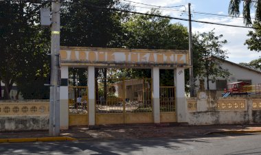 Emei 2: Estrutura precária e livre acesso de crianças a produtos de limpeza armazenados de maneira irregular viram assunto na Câmara de Bariri