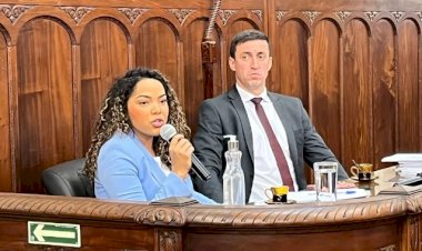 Prefeita Suéllen apresenta defesa final na CP da Educação; comissão tem até dia 22 para expor relatório na Câmara de Bauru