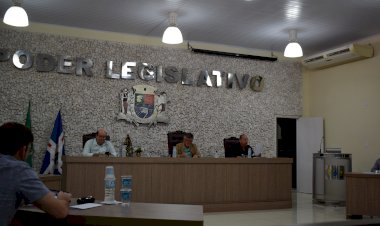 Legislativo sugere afastamento da diretora de Educação de Bariri, alvo de inquérito por suposto crime de falsidade ideológica