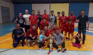 Futsal masculino de Itaju é vice-campeão da Copa Arealva Regional