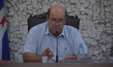 Licitação de tapa-buraco da Prefeitura de Bariri levanta suspeitas de favorecimento pessoal e informação privilegiada; proprietário de empresa vencedora teria vínculo de amizade com Abelardinho e Fernando Foloni