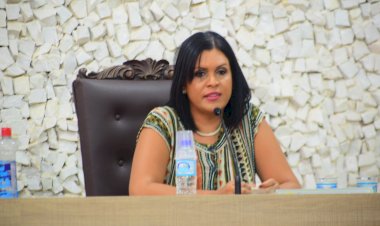 Na Semana da Mulher, Câmara de Bariri aprova dois projetos de autoria de Myrella Soares em prol de vítimas de violência doméstica e pessoas trans