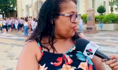 Professores de Agudos fazem manifestação pelo pagamento do piso salarial do magistério