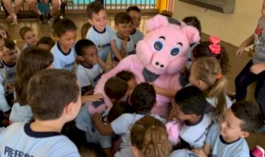 ‘O Panço voltou’: Boraceia reativa programa Panço Ecológico com moeda de troca para crianças