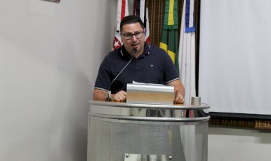 Vereador Juninho Lopes critica decisão do Executivo de Itaju em utilizar emenda requerida para construção de parquinhos infantis em recape asfáltico