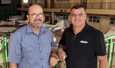 Airton Pegoraro e Paulo Kezo, prefeito e vice eleitos em Bariri, visitam IFSP em São Carlos