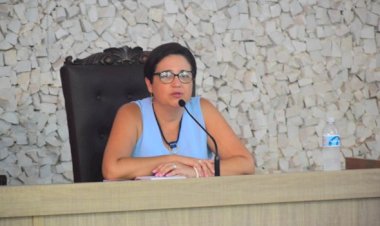 “Prateleiras estão vazias; começou a faltar medicamento quatro meses antes de acabar o mandato anterior”, diz Diretora de Saúde