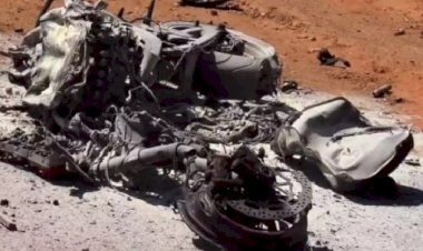 Moto atinge caminhonete, pega fogo e condutor morre em Ibitinga