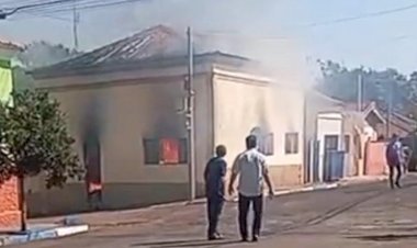 Filho mata a mãe idosa carbonizada após incendiar casa da família em Dourado