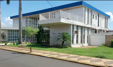 CEI que vai apurar suposto abuso de poder contra servidores de Bariri é formada com aval de cinco vereadores; Denúncia acusa diretor de se comunicar alcoolizado