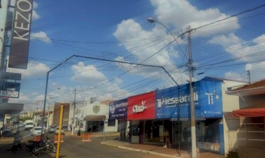 PM de Bariri vai reforçar segurança na área central, durante horário especial estendido do comércio em dezembro