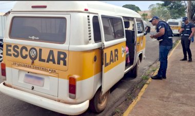 Transporte Escolar: Aprovada com ressalvas nova lei de idade máxima de 12 anos para ônibus e vans; fim da fabricação das Kombis acende alerta para o futuro desses veículos no serviço