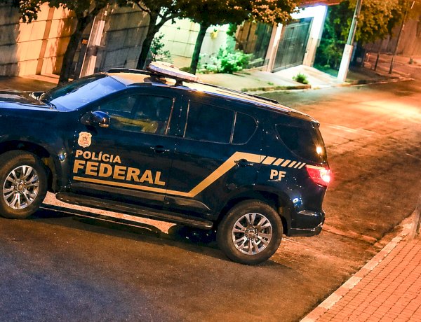 Polícia Federal faz busca e apreensão em endereços ligados à empresário baririense; investigação apura contrabando e lavagem de dinheiro