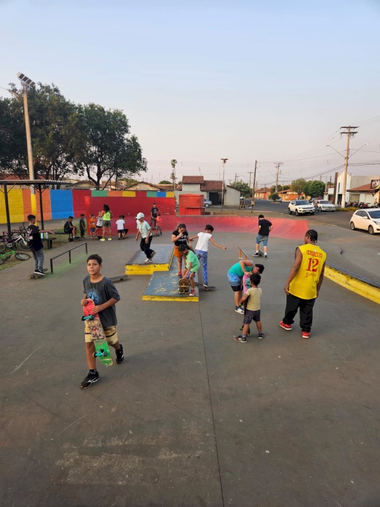 Arborização voluntária em praça da Pista Pública de Skate é adiada para o próximo ano por falta de análise do governo Fernando Foloni