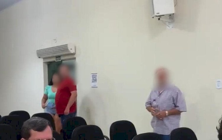Idoso relata sofrer agressão na Câmara de Bariri e registra B.O. por lesão corporal
