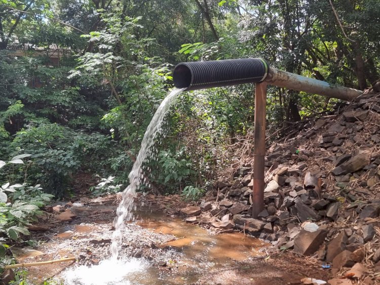 Baririenses reclamam de falta de manutenção na “bica” do Lago