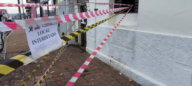 Defesa Civil de Jaú interdita imóvel após incêndio e resgata coelhos vítimas de maus-tratos