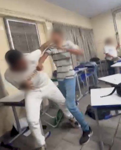 Conseg cobra atitude de diretores e “puxa a orelha” do Conselho Tutelar, após vídeo de adolescentes brigando em de sala de aula viralizar em Bariri