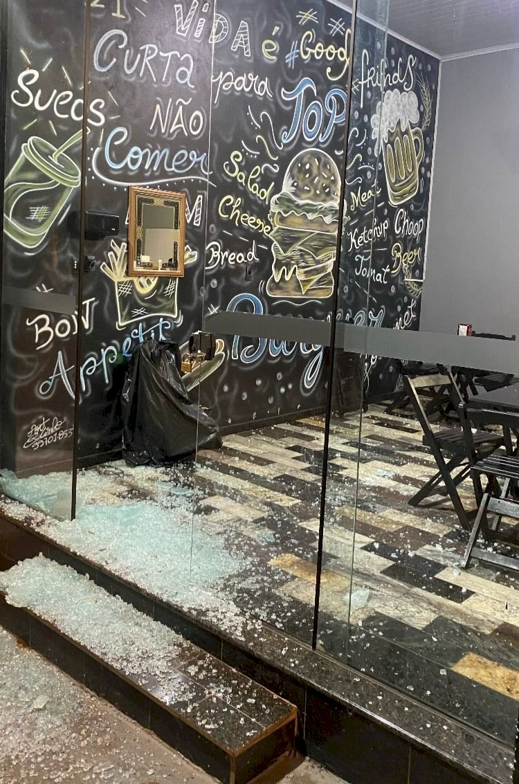 Estabelecimentos comerciais são alvos de criminosos em Bariri