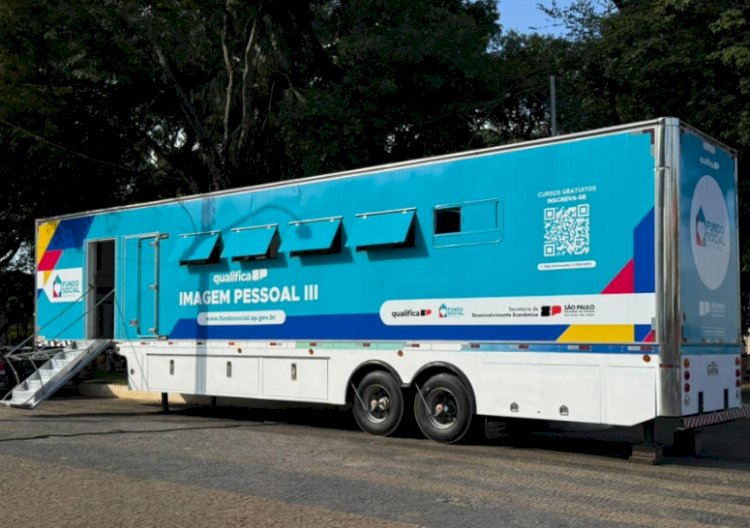 Carreta da Capacitação oferece cursos de maquiagem, manicure, pedicure e design de sobrancelhas em Itapuí