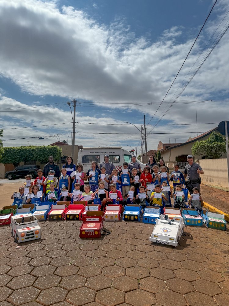 Alunos da Escola Manoel participam de ação sobre Segurança no Trânsito em Itapuí