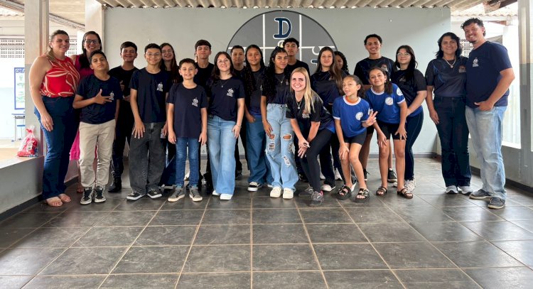 Alunos da Ephigênia participam de encontro gremista na Escola Edir Hellen, em Boraceia