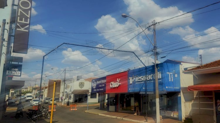 PM de Bariri vai reforçar segurança na área central, durante horário especial estendido do comércio em dezembro