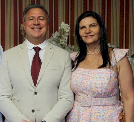 Prefeito e primeira-dama de Barra Bonita são rendidos em casa; assaltante morre em confronto com o Baep