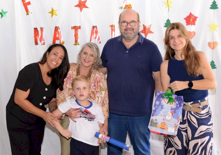 Inclusão e acolhimento: Emei 4 realiza colação de grau exclusiva para aluno autista, respeitando as necessidades da criança em uma cerimônia emocionante