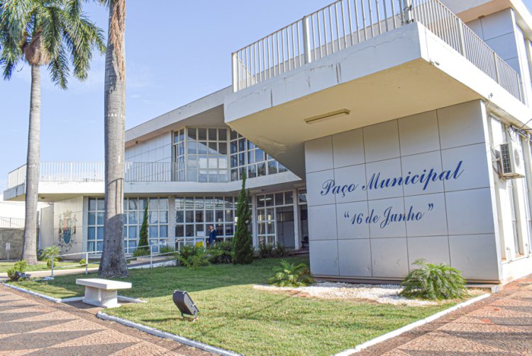 Prefeitura de Bariri alega “interpretação distorcida” sobre lei pedida por ADIs e cita repasse insuficiente do Fundeb para folha salarial do magistério