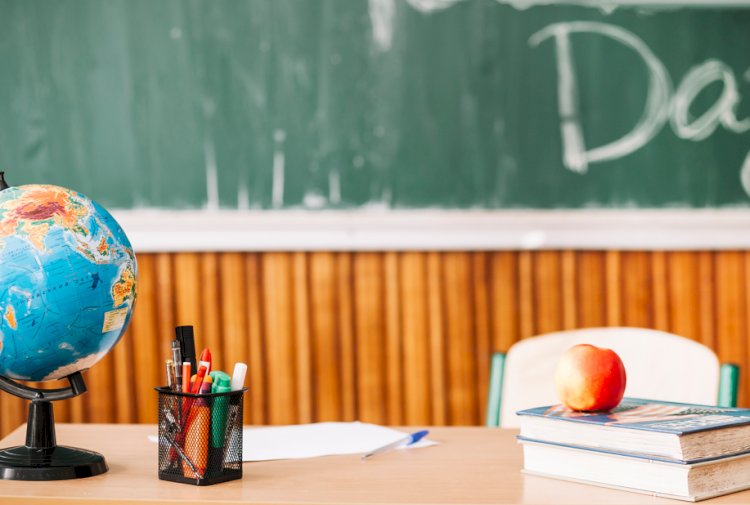 Progressões dos Professores: Prefeitura de Bariri diz que alterações na lei garantirão “mudança justa” e nega retirada de direitos já adquiridos pelo magistério; Sindicato pede que vereadores retirem o projeto de pauta