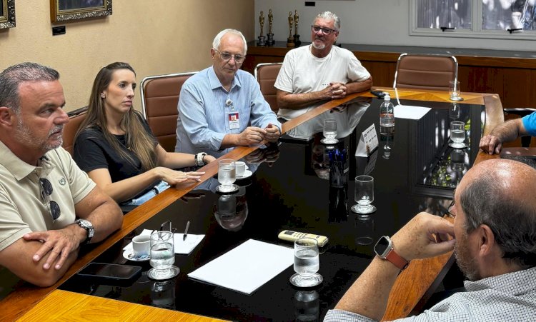 Ricardo Madalena visita o Hospital Amaral Carvalho e reforça apoio à saúde em Jaú e região