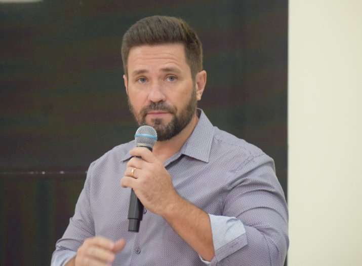 Quedas de energia em Bariri: CPFL procura Leandro após moção de repúdio e vereador pede que população siga enviando protocolos de atendimento