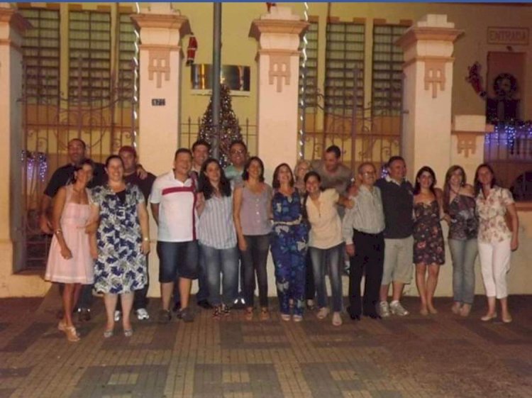 Turma de 1987 da Escola Euclydes mantém viva amizade construída há quase 40 anos