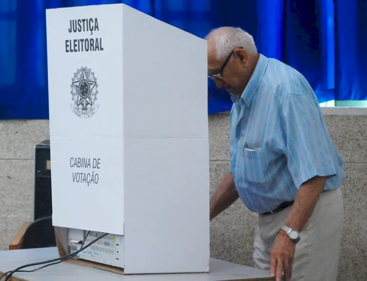 Eleições 2026: aposentado que votar terá prova de vida automática no INSS
